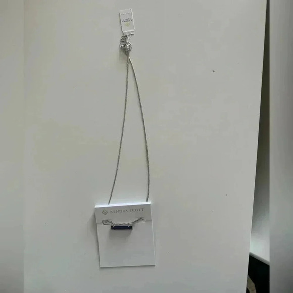 Kendra scott necklace - Picture 2 of 3